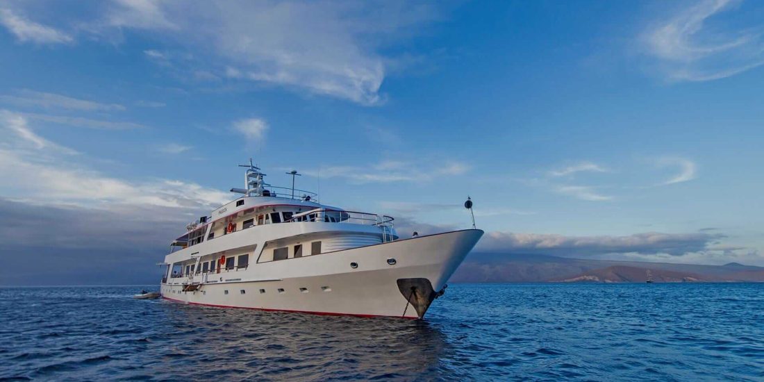 passion-yacht-galapagos-islands